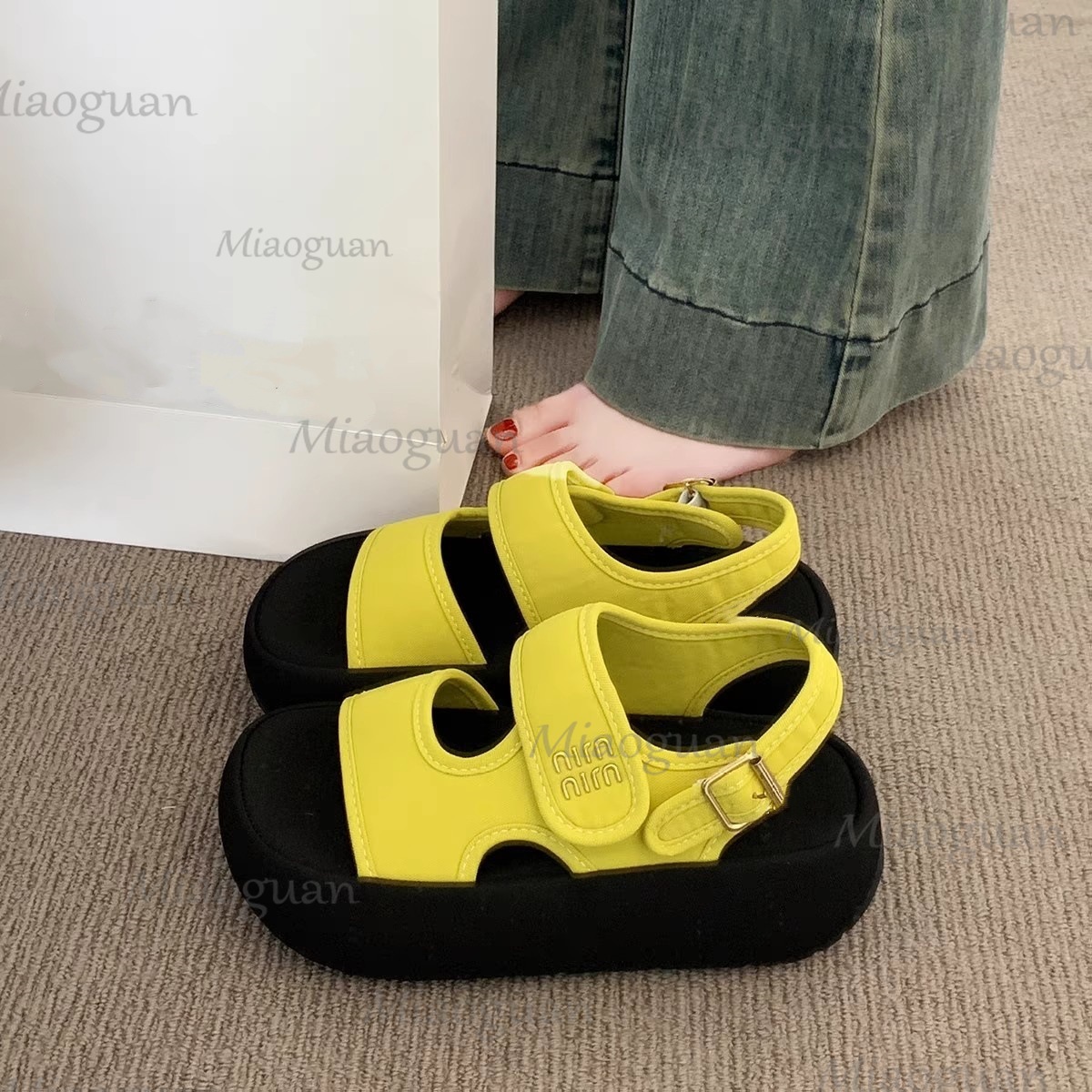 Summer Thick Platform Slides S - Outdoor Lighting Hooks recension och pris